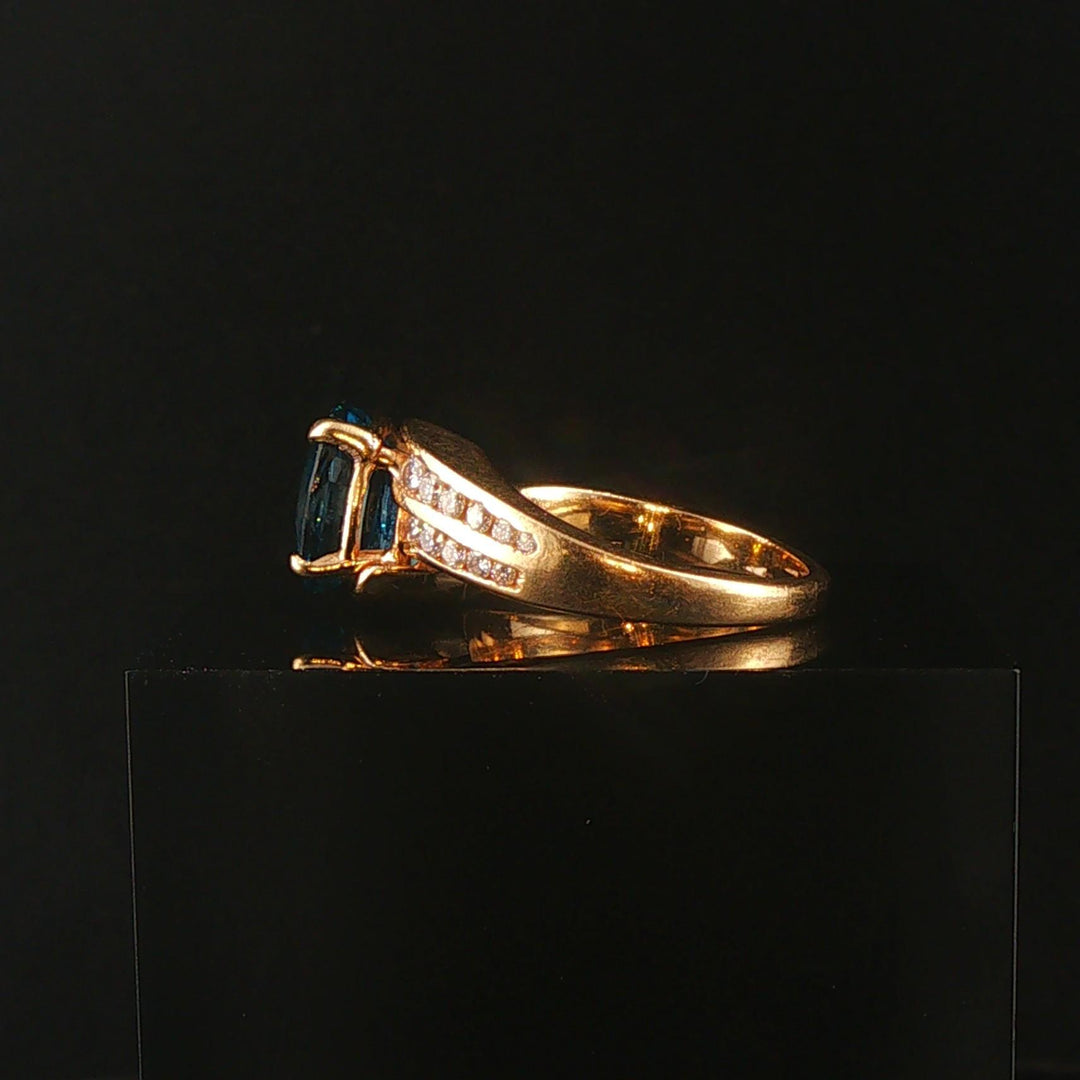 14k Yellow Gold London Blue Topaz and Diamond Ring Size 6.25