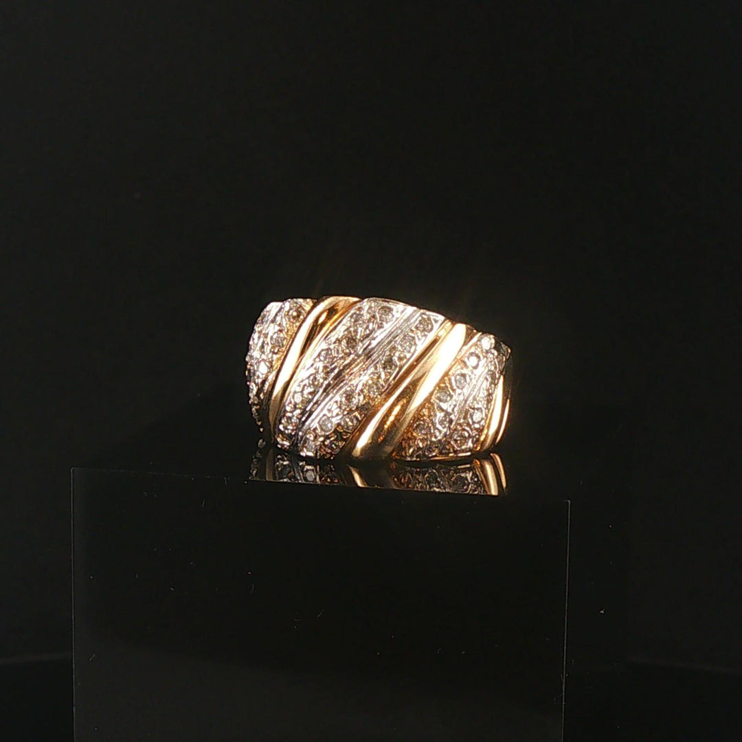 14k Yellow Gold and 0.30cttw Diamond Ladies Solid Vintage Band Ring Size 7