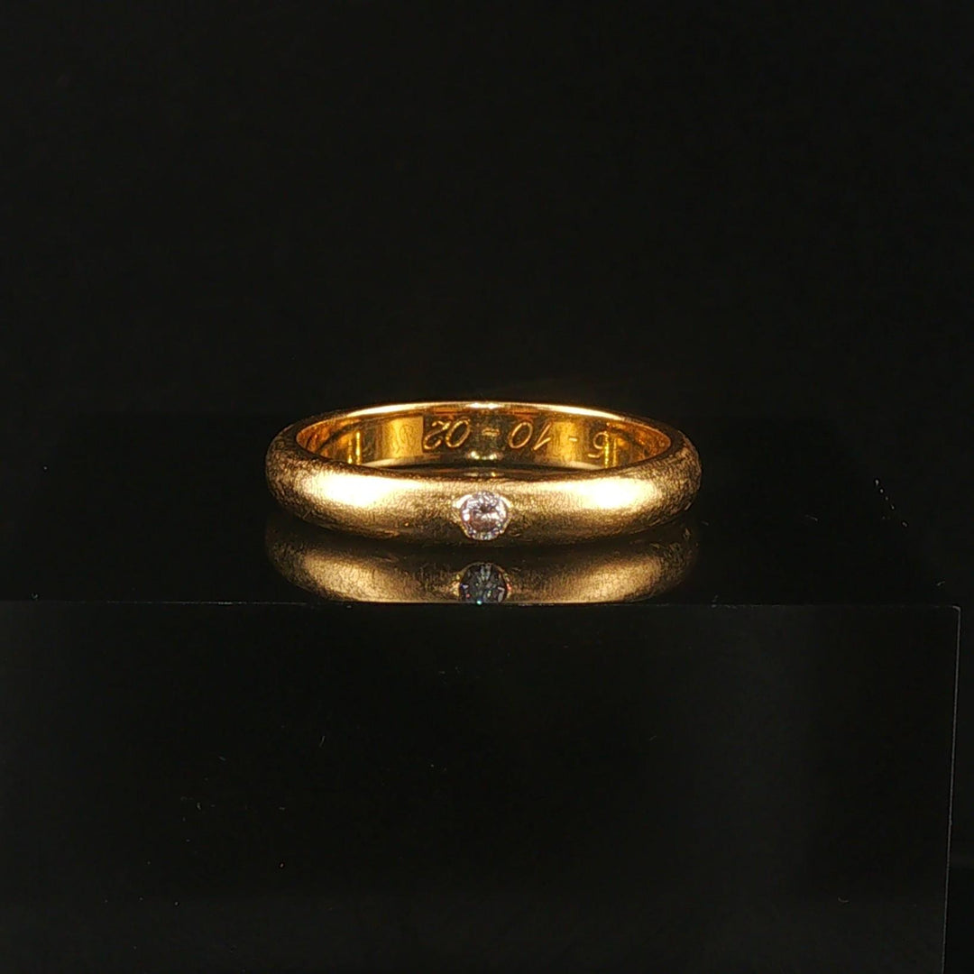 18k Yellow Gold and 0.05ct Flush Set Diamond Solid Band Ring Size 7