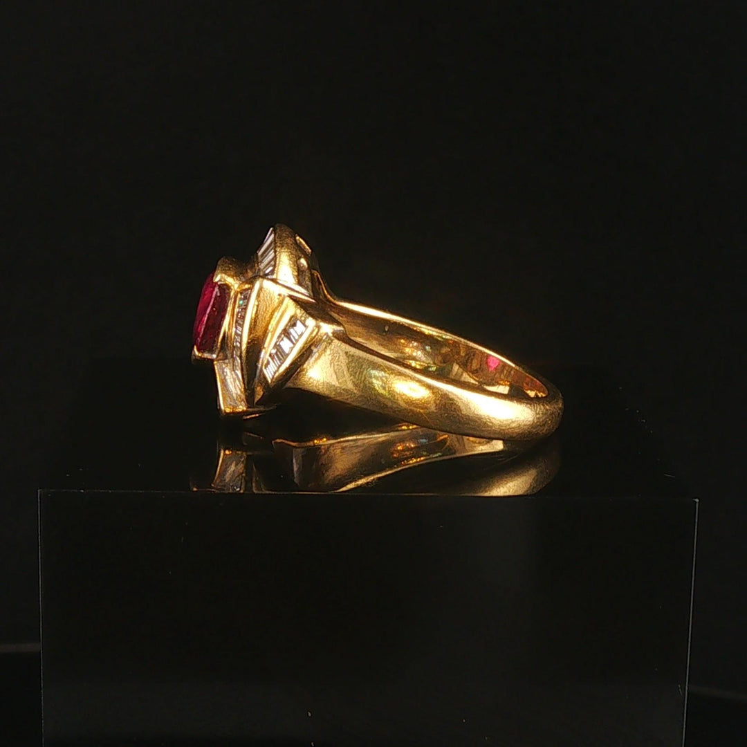 18k Yellow Gold Ruby and 0.50cttw Baguette Diamonds Vintage Ring Size 8