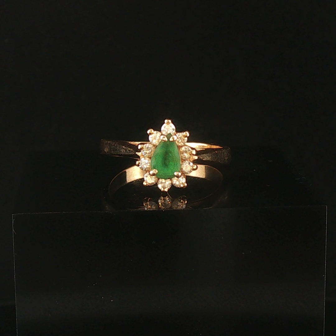 14k Yellow Gold Emerald and Diamond Halo Ladies Ring Size 6.5