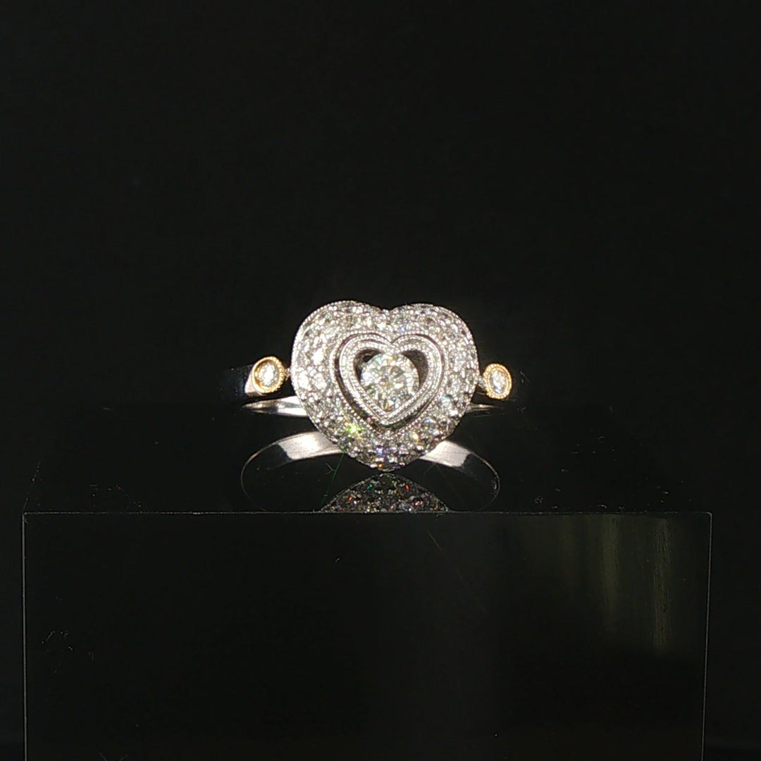 18k White and Yellow Gold 0.85cttw Diamond Fancy Heart Ring Size 7