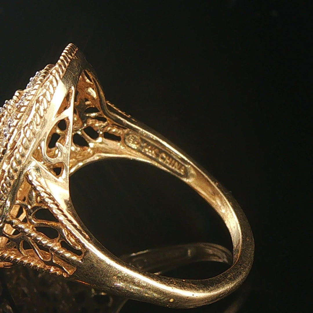 14k Yellow Gold and Diamond Vintage Filigree Oval Ladies Ring Size 8.75