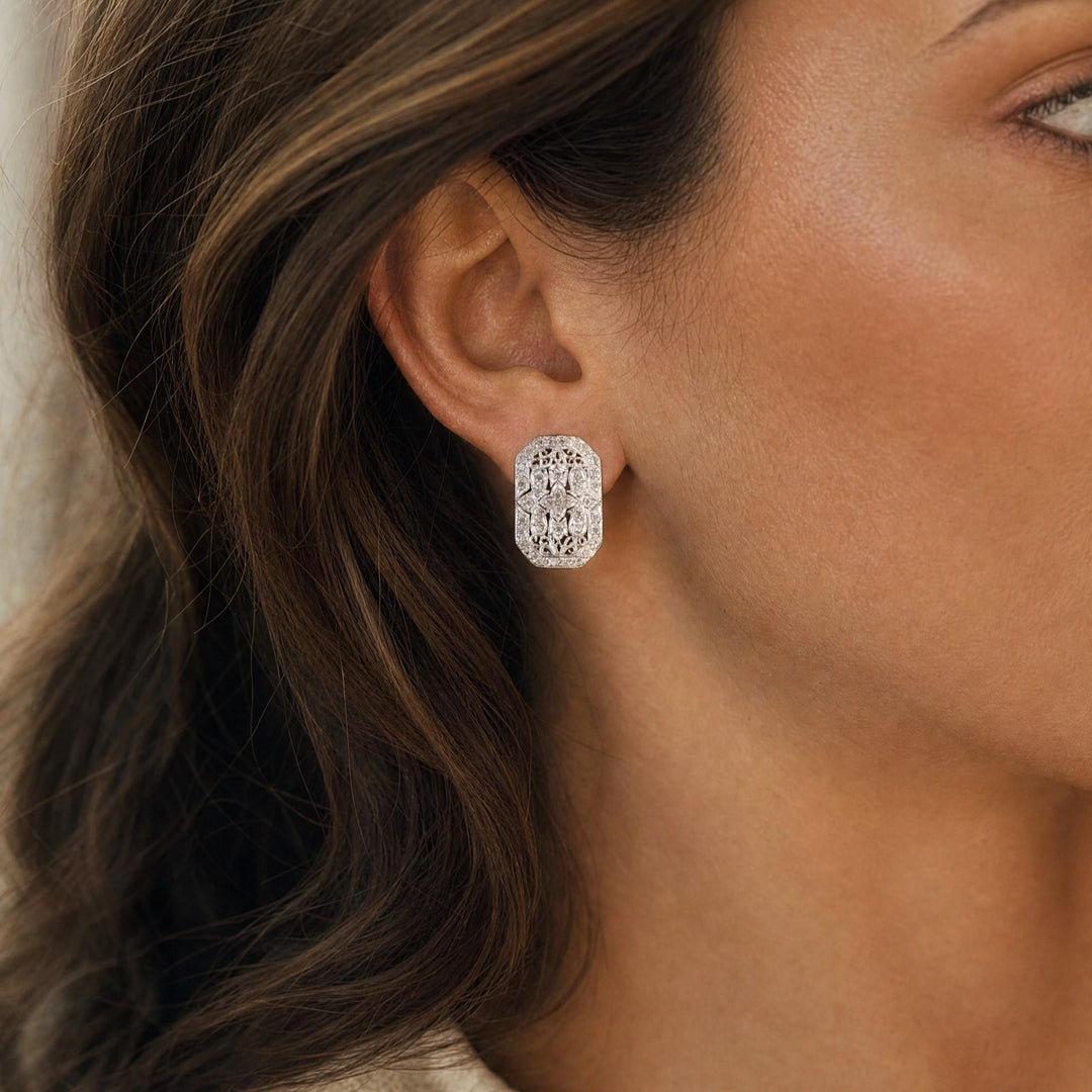 14k White Gold and 0.25cttw Diamond Vintage Filigree Stud Earrings
