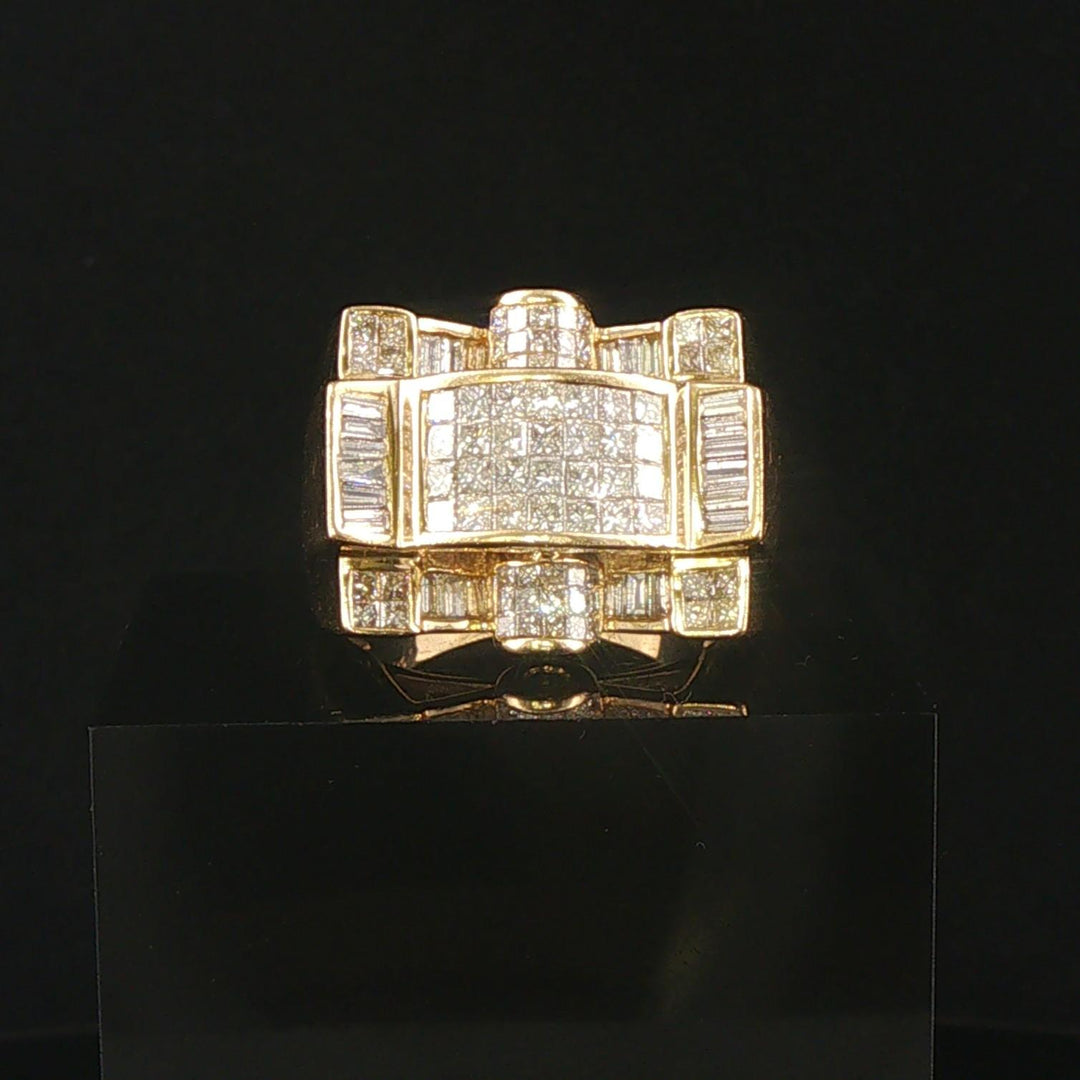14k Yellow Gold and 1.75cttw Diamond Men's Large Ring Size 11