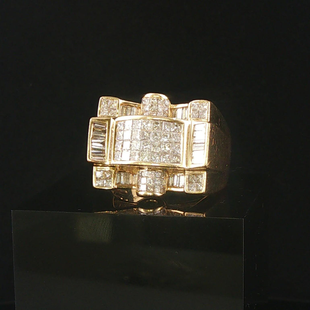 14k Yellow Gold and 1.75cttw Diamond Men's Large Ring Size 11