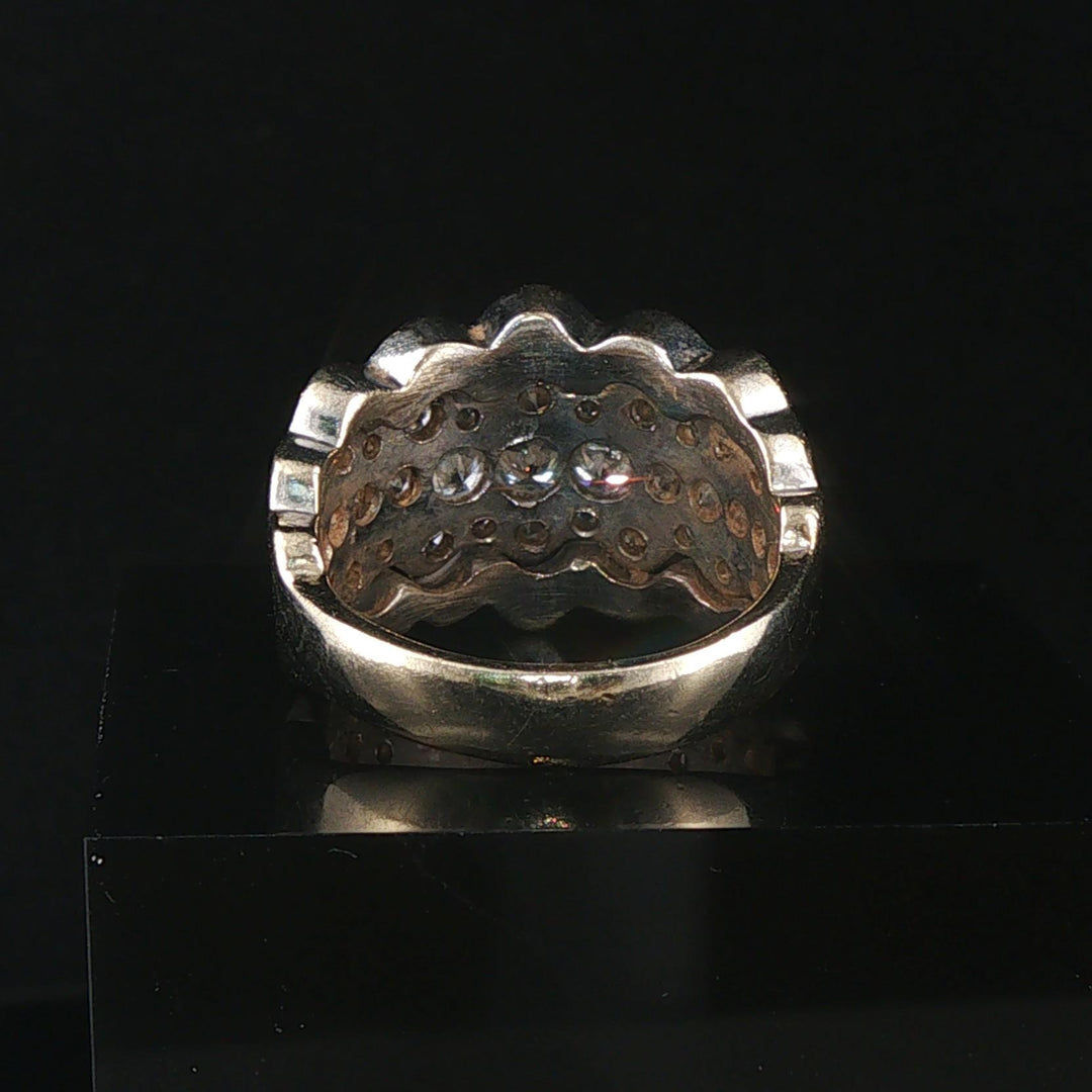 14k White Gold and 1cttw Diamond Vintage Ladies Band Ring Size 8