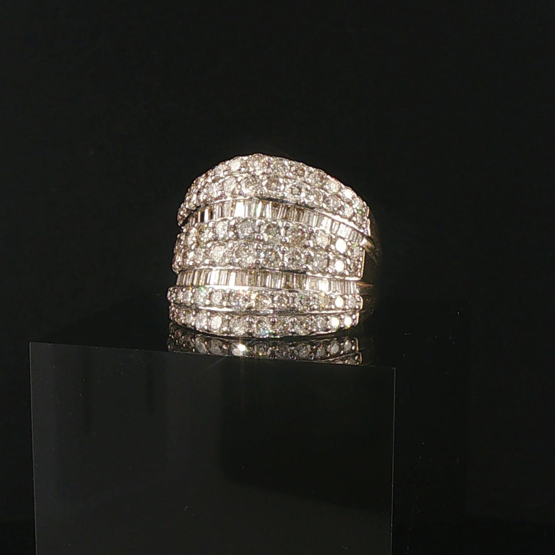 10k Yellow Gold and 4.50cttw Round and Baguette Diamond Large Ring Size 9