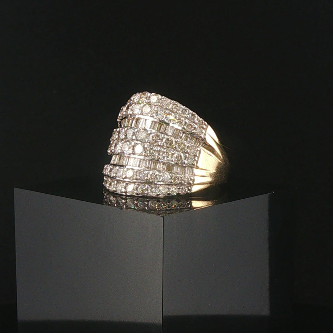 10k Yellow Gold and 4.50cttw Round and Baguette Diamond Large Ring Size 9