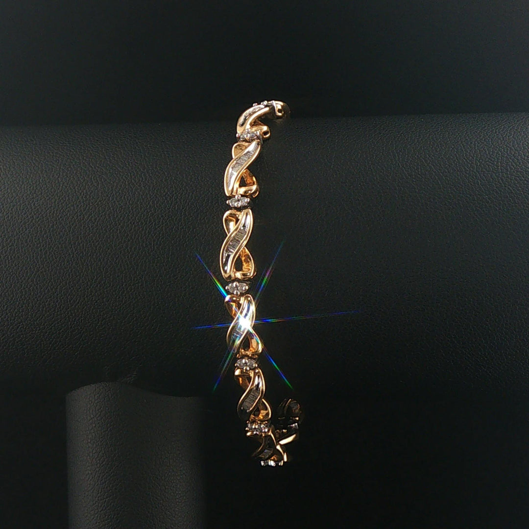 14k Yellow Gold and 1.50cttw Round and Baguette Diamond Vintage Link Bracelet 7"