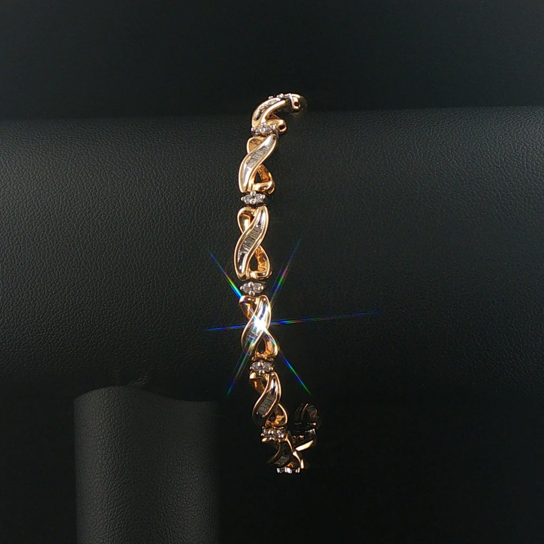 14k Yellow Gold and 1.50cttw Round and Baguette Diamond Vintage Link Bracelet 7"