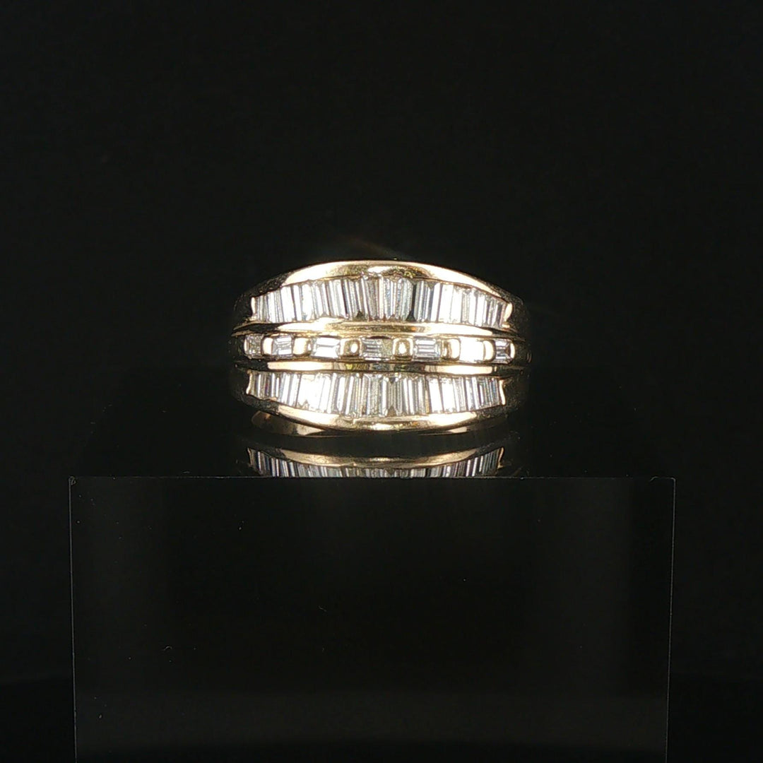 18k Yellow Gold and 2cttw Baguette Diamond Men's Ring Size 9.5