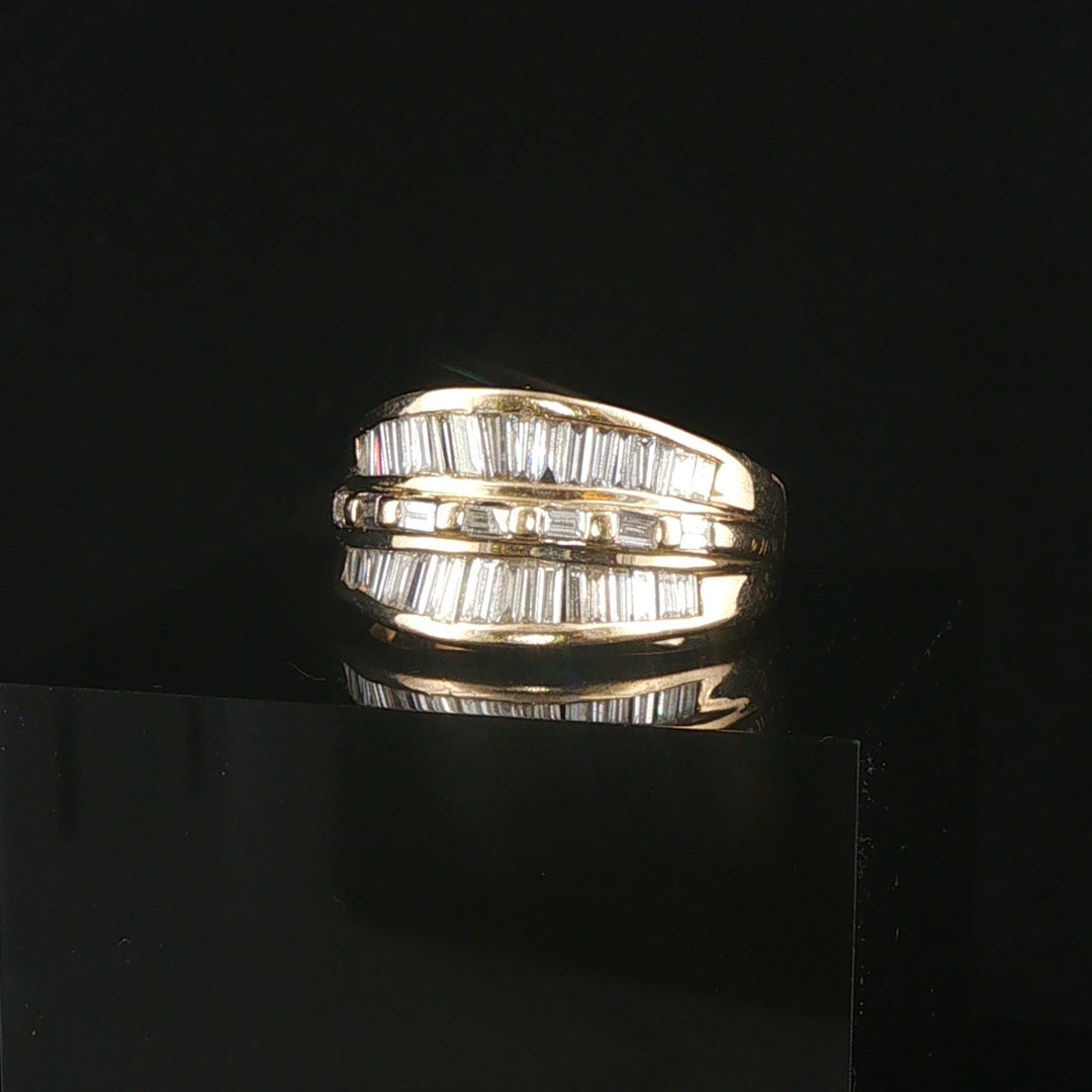 18k Yellow Gold and 2cttw Baguette Diamond Men's Ring Size 9.5