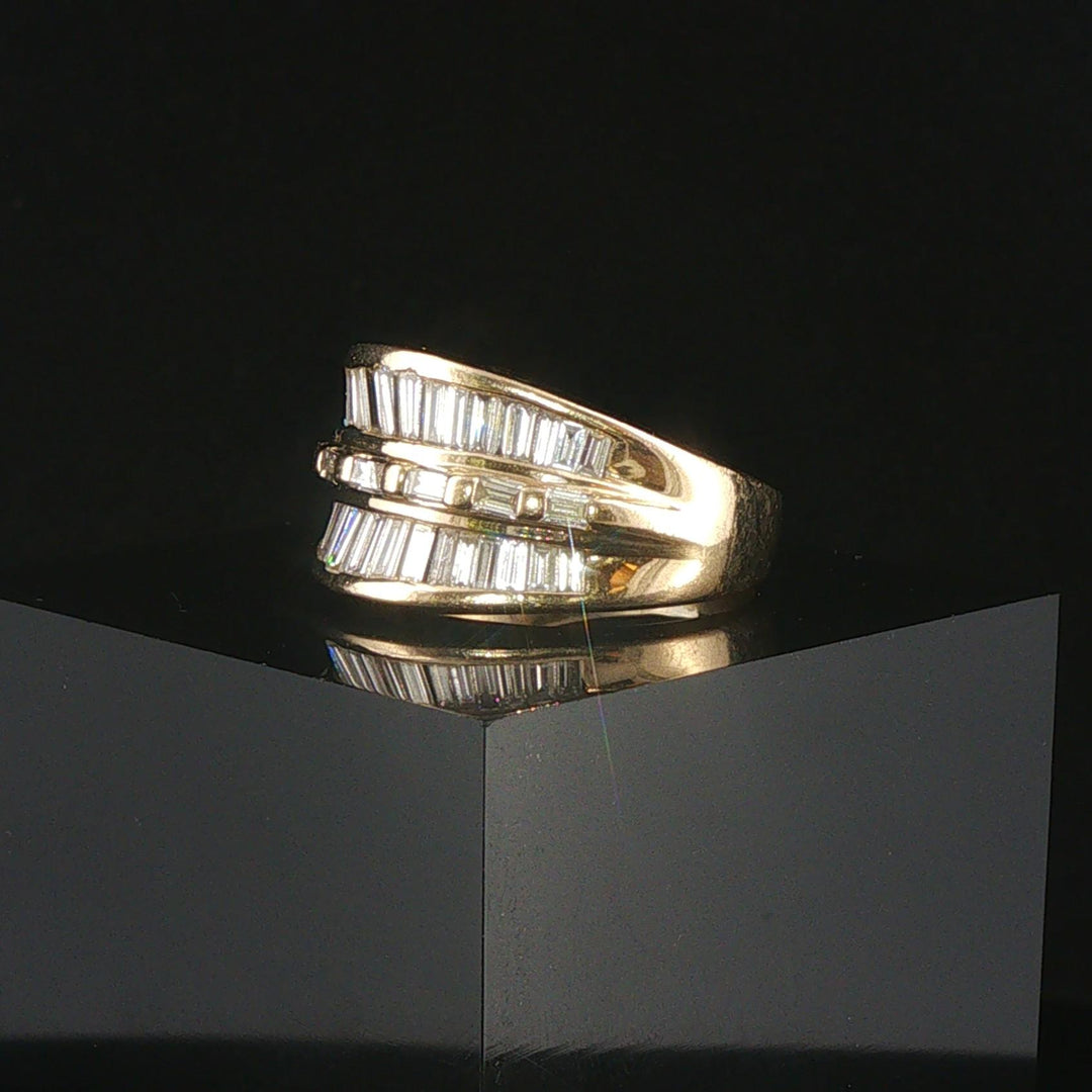 18k Yellow Gold and 2cttw Baguette Diamond Men's Ring Size 9.5