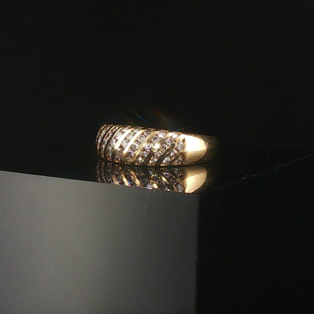 18k Yellow Gold and 0.50cttw Diamond Vintage Ladies Band Ring Size 5