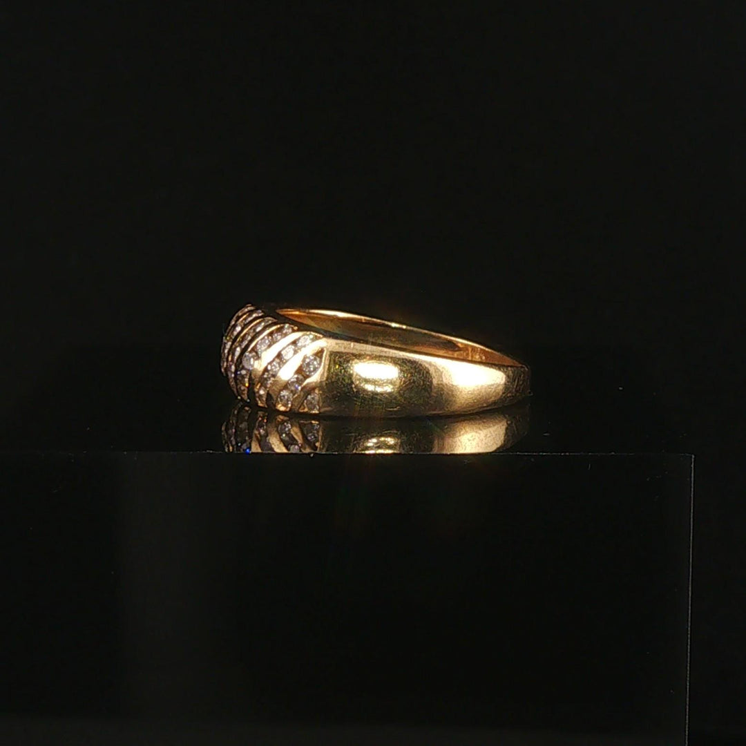18k Yellow Gold and 0.50cttw Diamond Vintage Ladies Band Ring Size 5