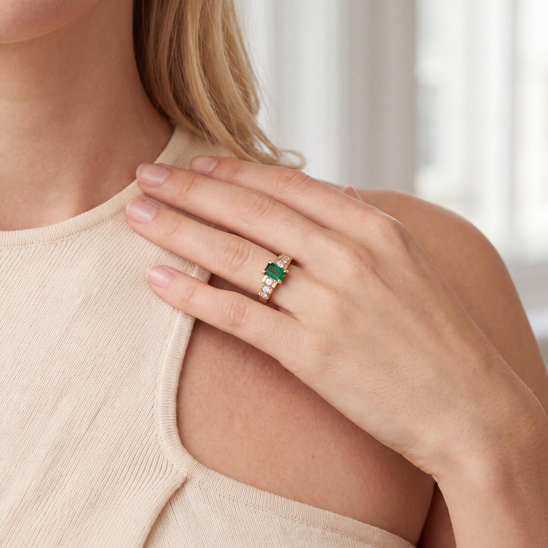 14k Yellow Gold 0.70ct Emerald and Diamond Ladies Ring Size 4