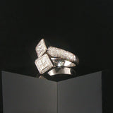 18k White Gold and 0.69cttw Diamond Heavy Crossover Ring Size 7.25
