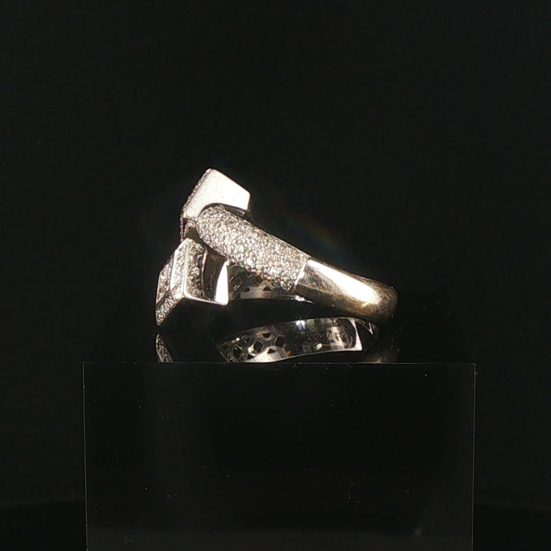 18k White Gold and 0.69cttw Diamond Heavy Crossover Ring Size 7.25