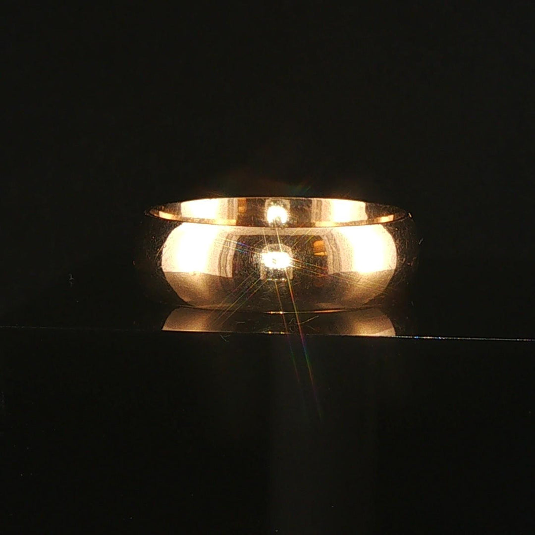 18k Yellow Gold and 0.05ct Flush Set Diamond Band Ring Size 9