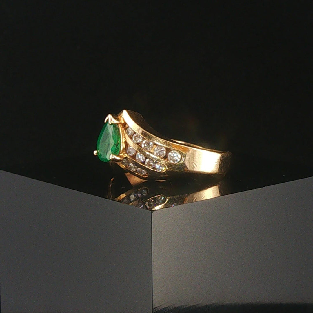 14k Yellow Gold 0.76ct Emerald and 0.50cttw Diamond Ladies Ring Size 6.25