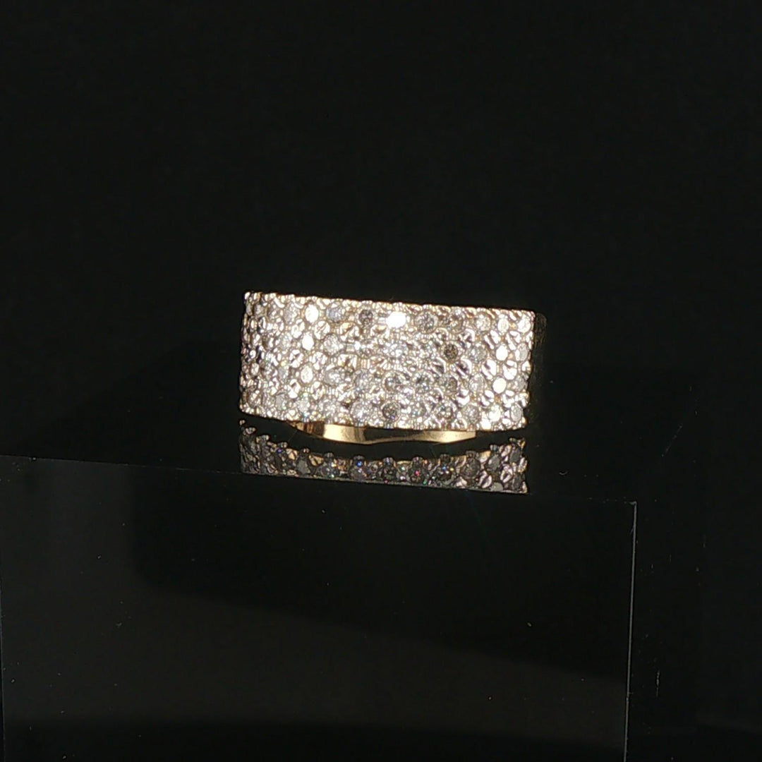 14k Yellow Gold and 1cttw Pave Diamond Vintage Ladies Band Ring Size 5.25