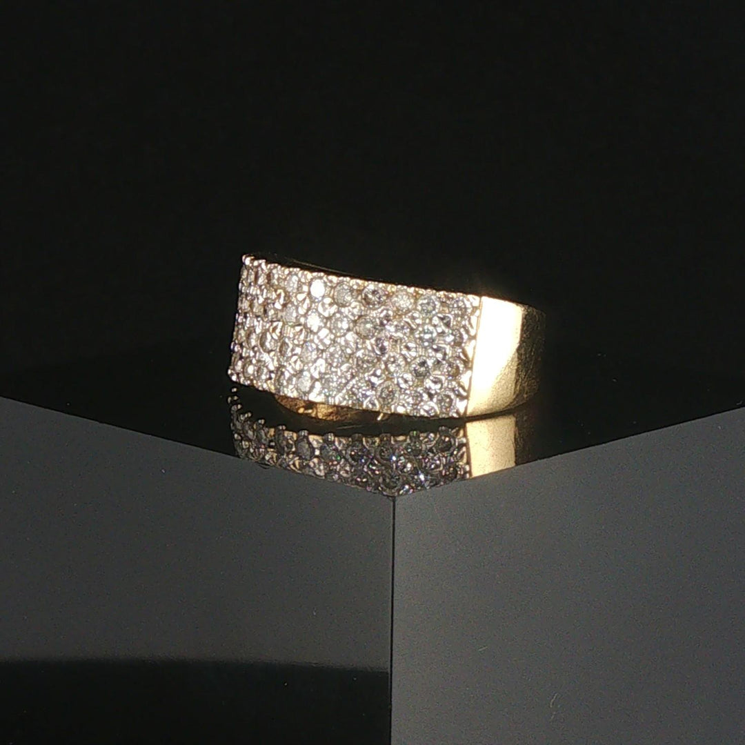 14k Yellow Gold and 1cttw Pave Diamond Vintage Ladies Band Ring Size 5.25