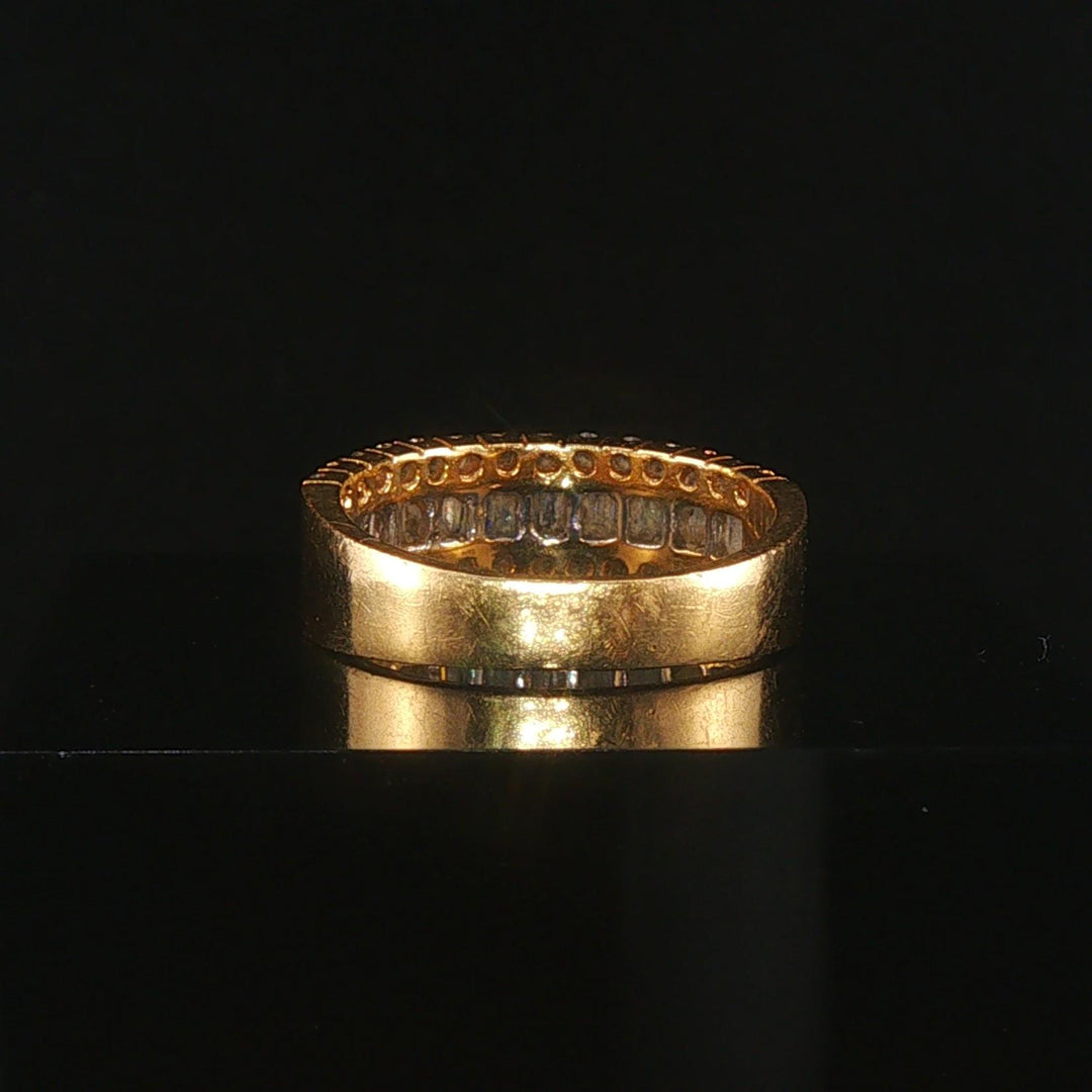 18k Yellow Gold and 1cttw Round and Baguette Diamond Ladies Band Ring Size 6.5