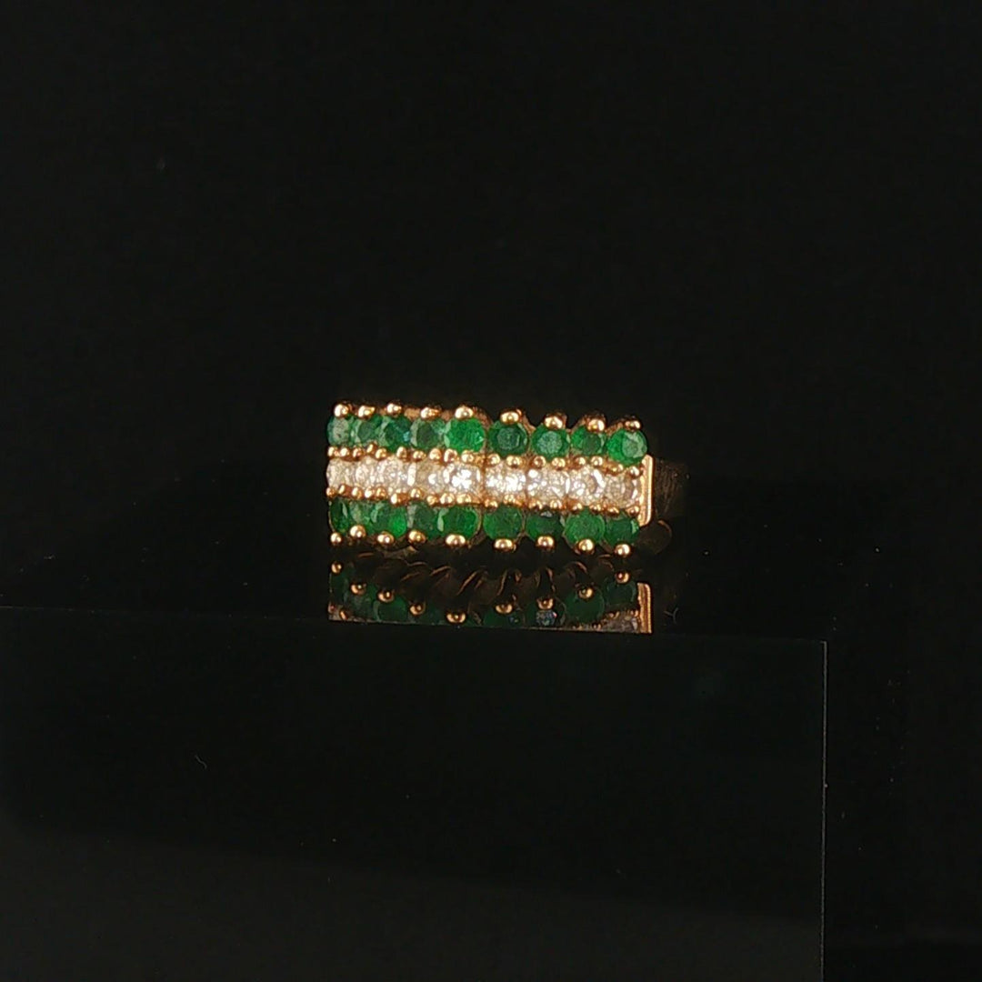 14k Yellow Gold Emerald and 0.20cttw Diamond Vintage Band Ring Size 5