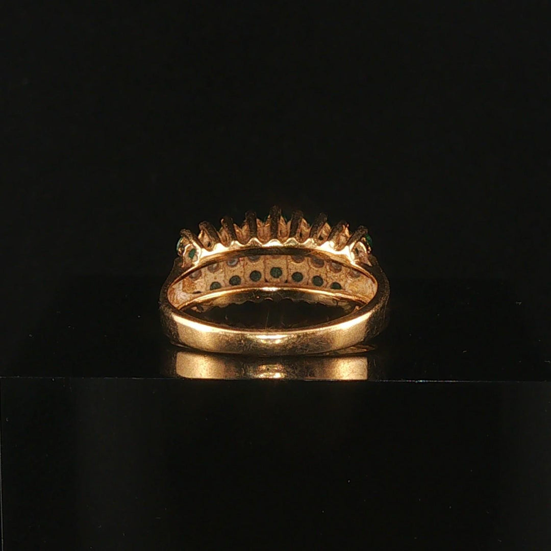 14k Yellow Gold Emerald and 0.20cttw Diamond Vintage Band Ring Size 5