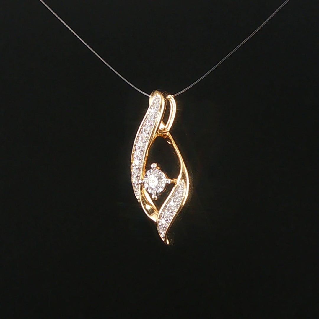 18k Yellow Gold and 0.25cttw Diamond Pendant 0.85"