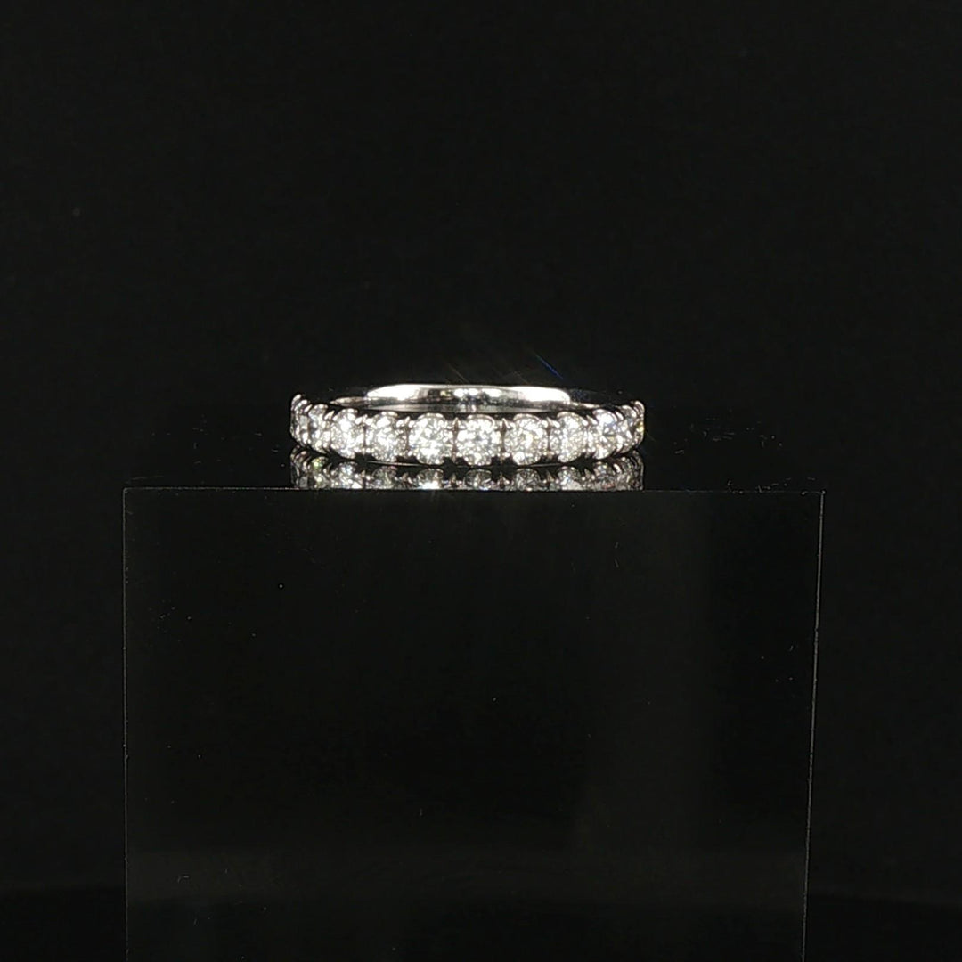 18k White Gold and 0.75cttw Diamond Half Eternity Band Ring Size 7.5