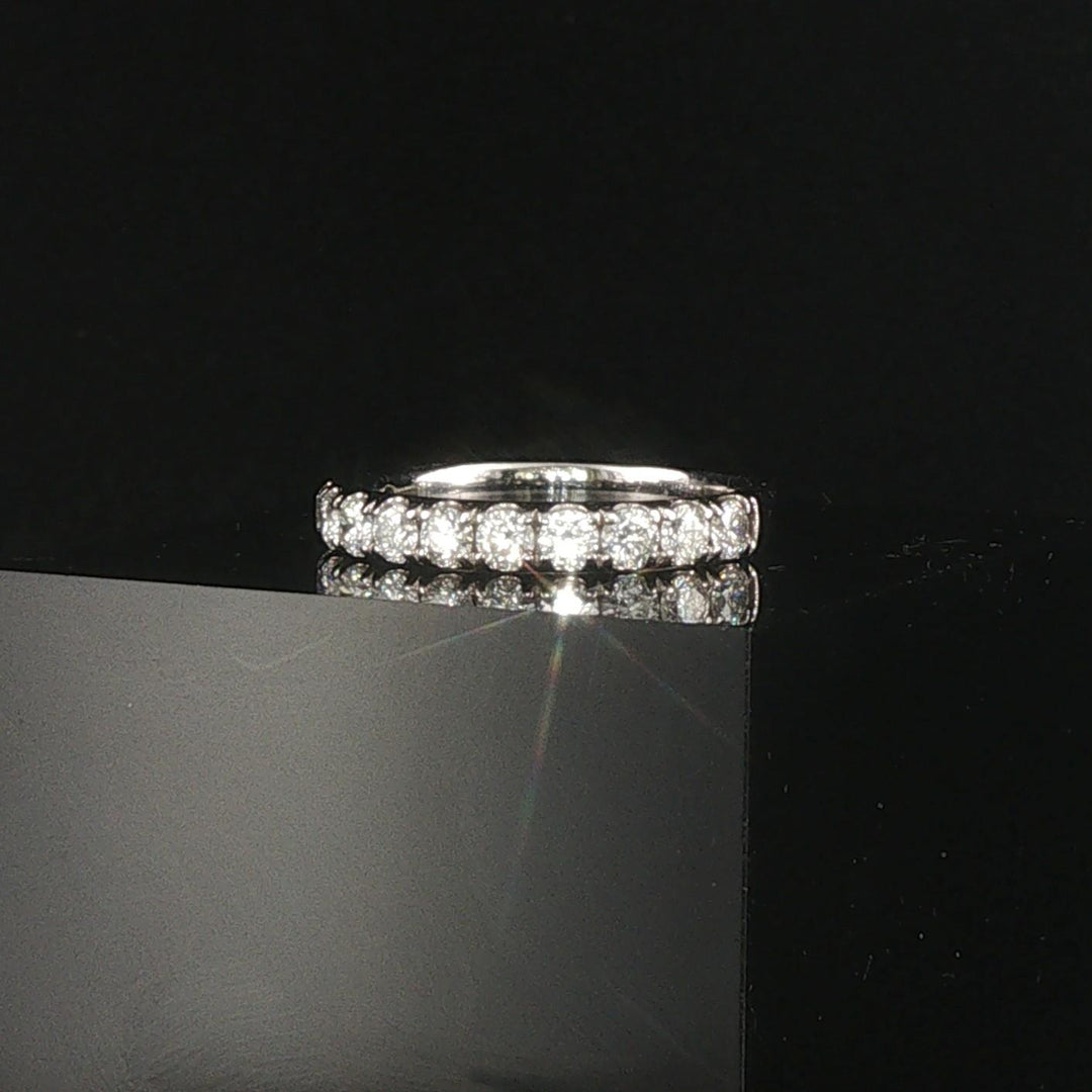 18k White Gold and 0.75cttw Diamond Half Eternity Band Ring Size 7.5