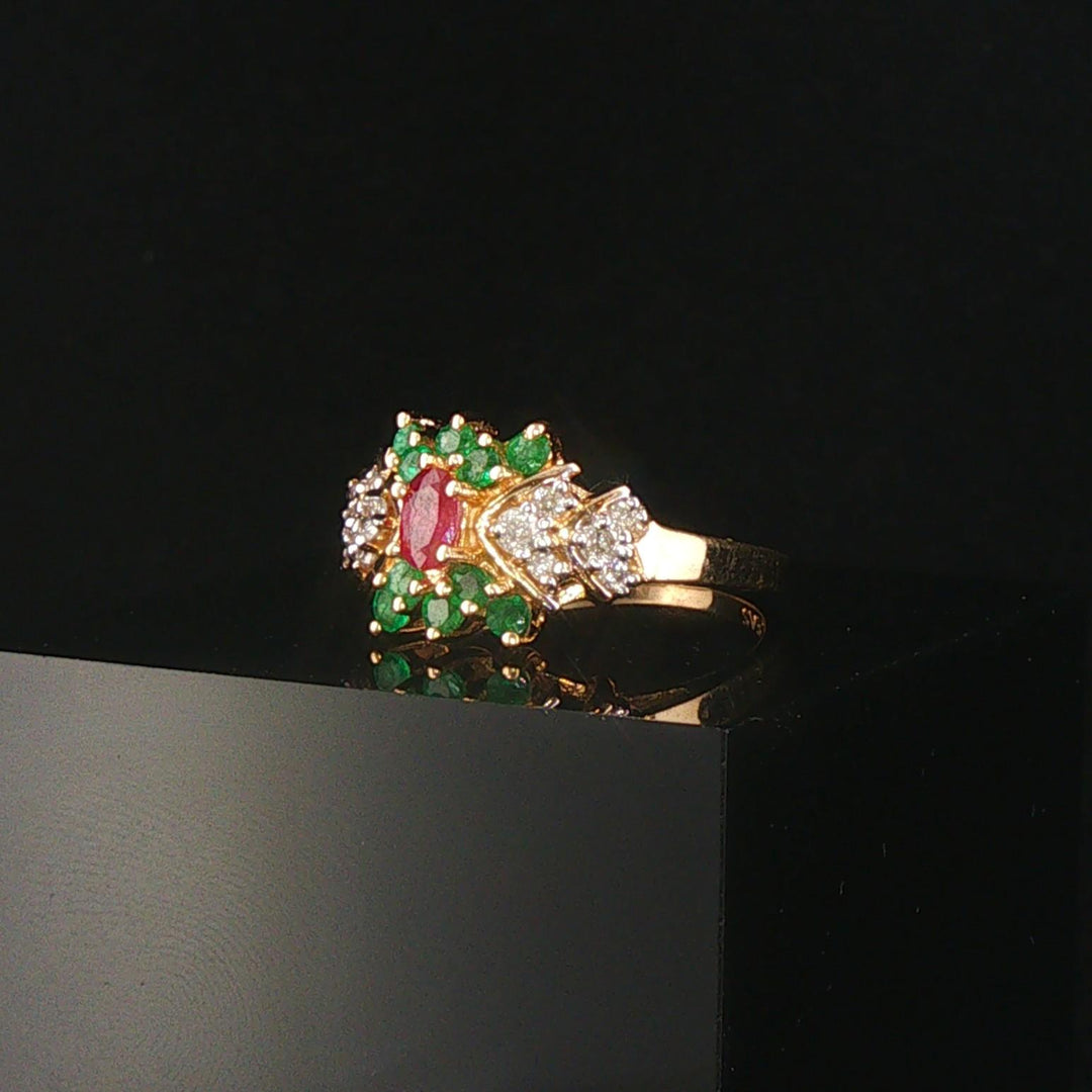 14k Yellow Gold Ruby Emerald and Diamond Ladies Ring Size 7.25