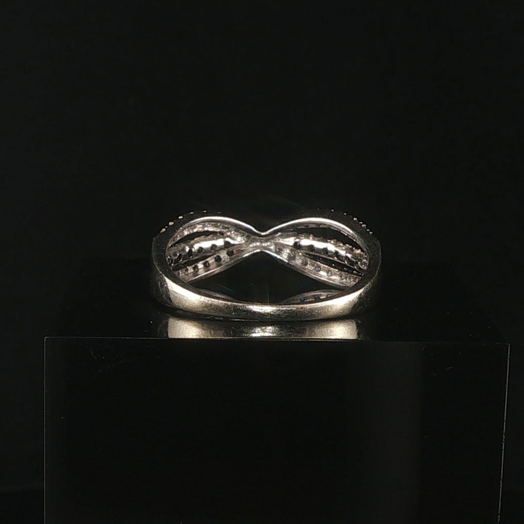 14k White Gold Topaz and White and Black Diamond Crossover Band Ring Size 9.5