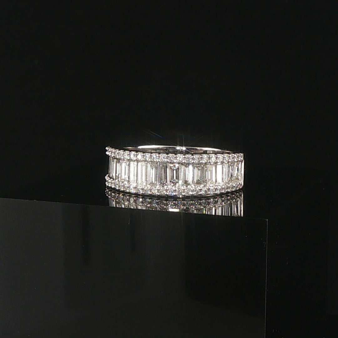 EFFY 14k White Gold 1.25cttw Baguette and Round Diamond Ladies Band Ring Size 7
