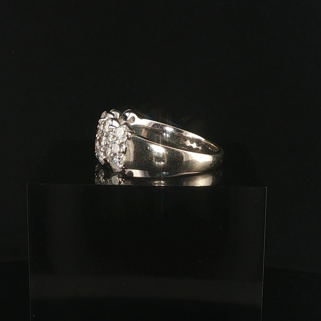 14k White Gold and 2cttw Diamond Cluster Band Ring Size 10