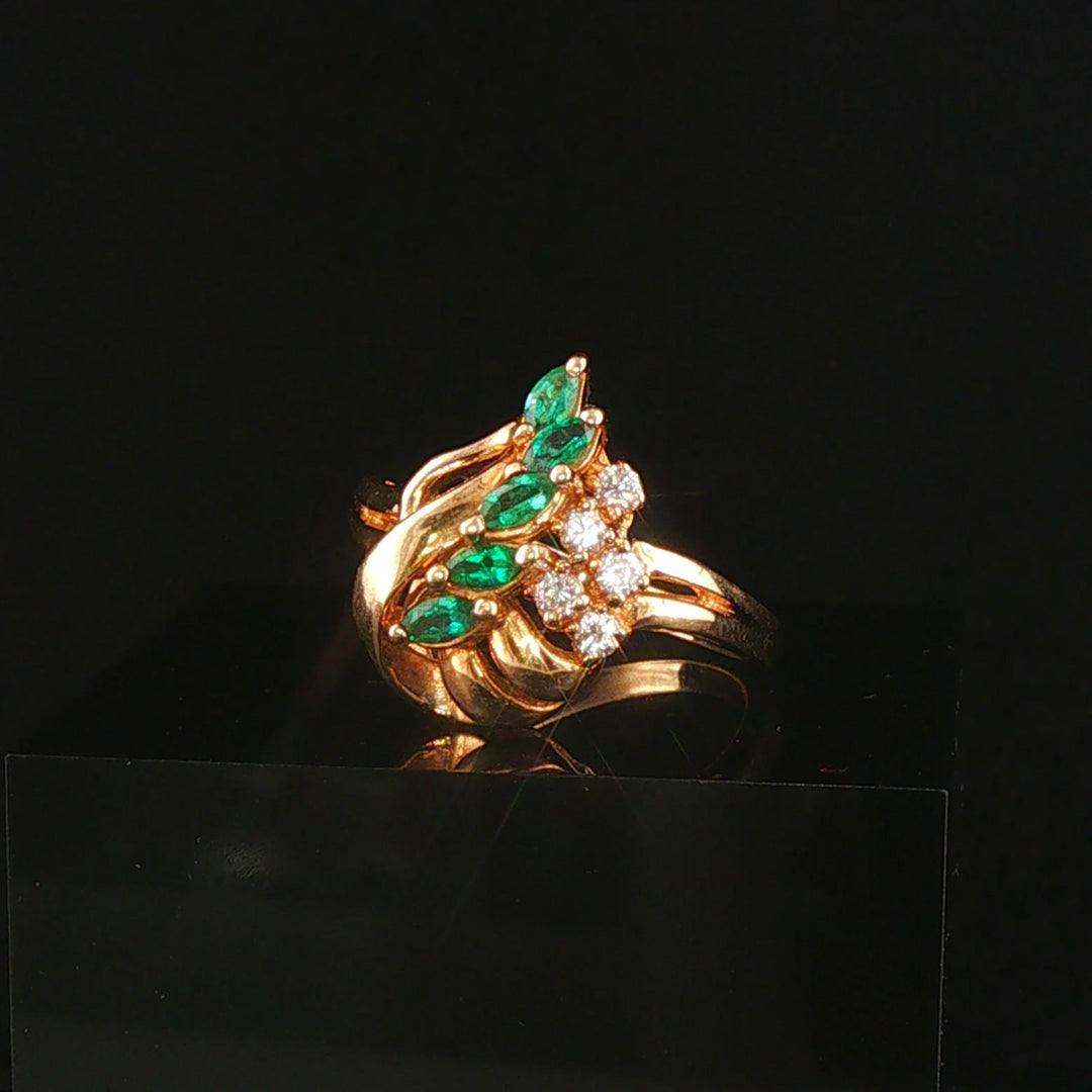 14k Yellow Gold Emerald and Diamond Ladies Floral Ring Size 8