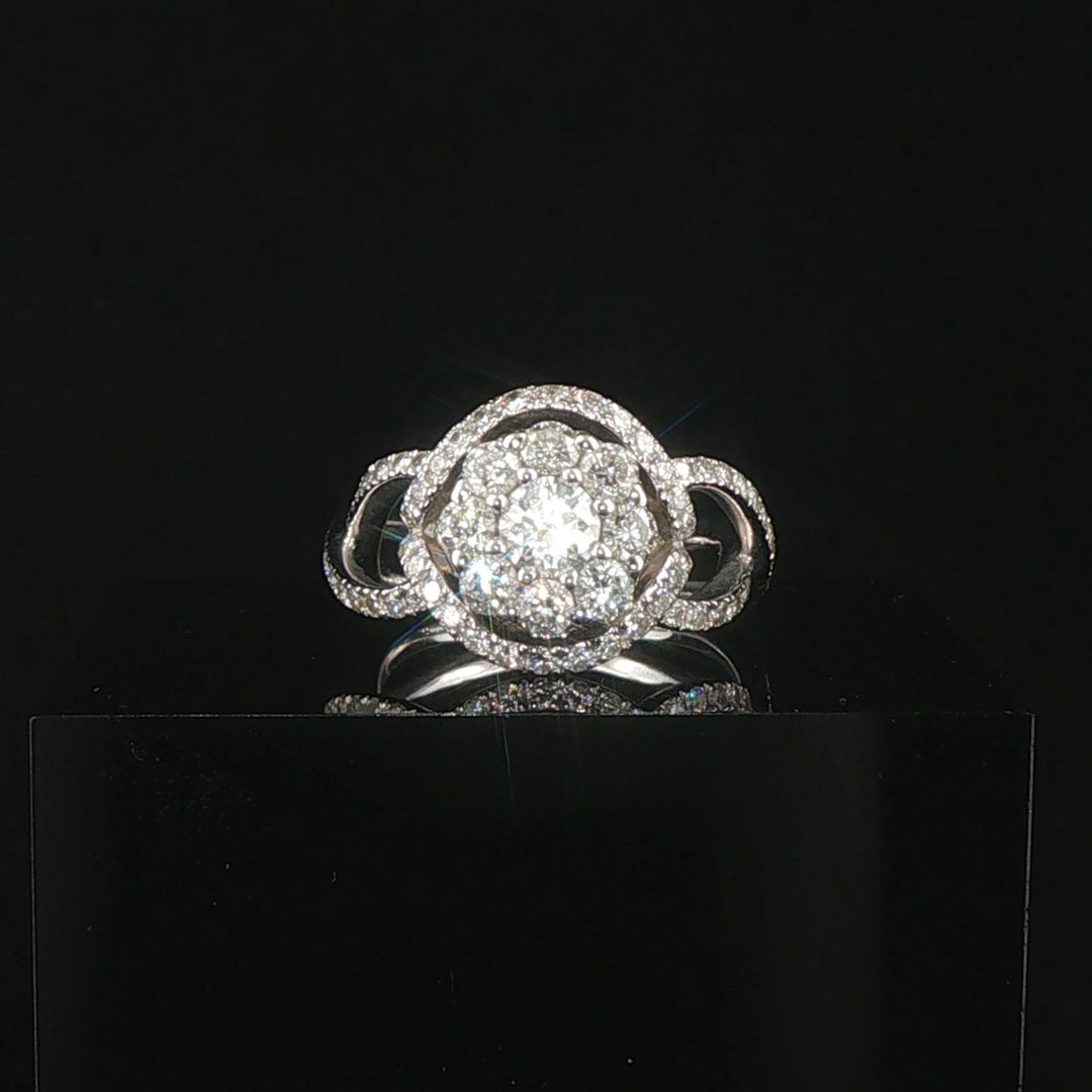 18k White Gold and 1cttw Diamond Halo Ladies Ring Size 4.75