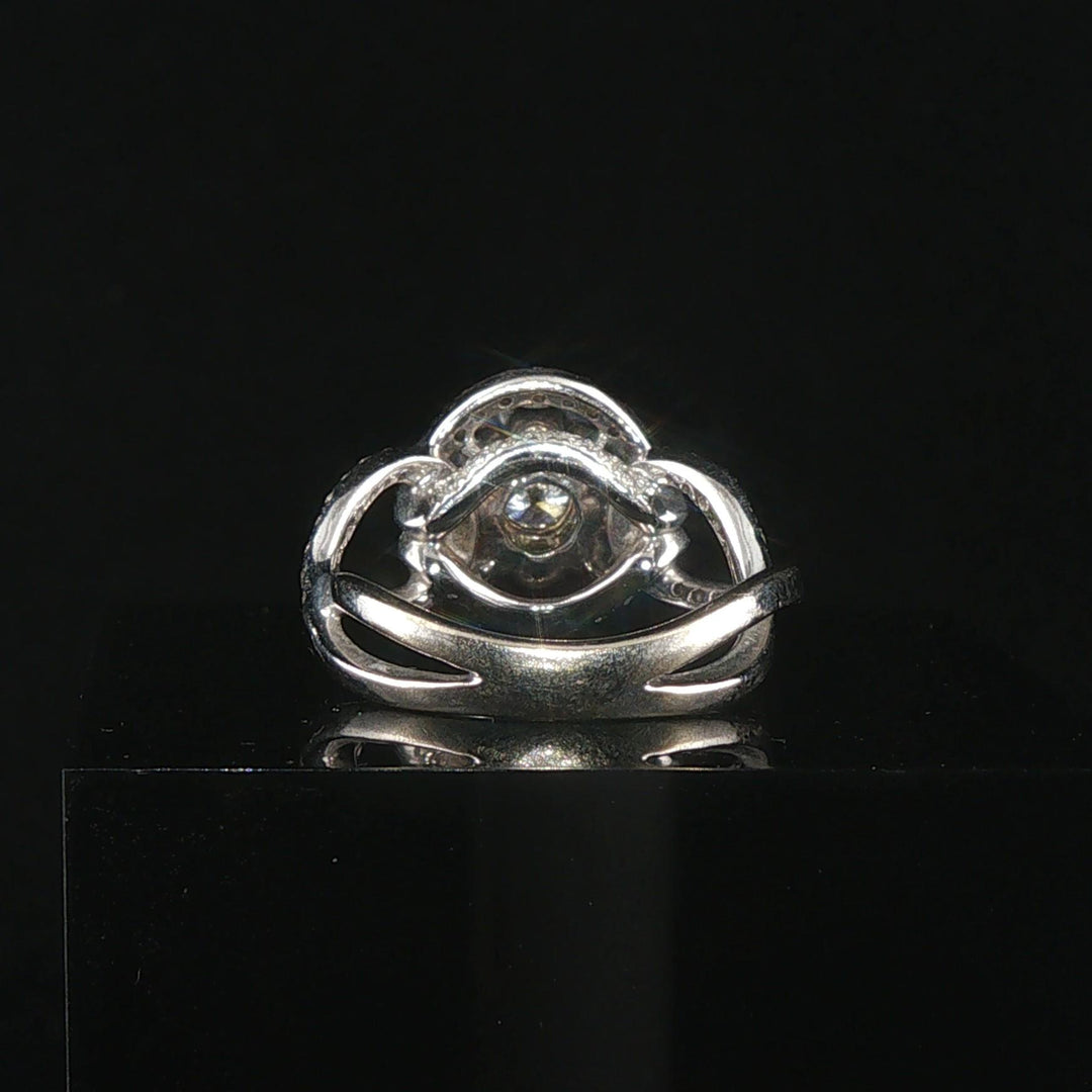 18k White Gold and 1cttw Diamond Halo Ladies Ring Size 4.75
