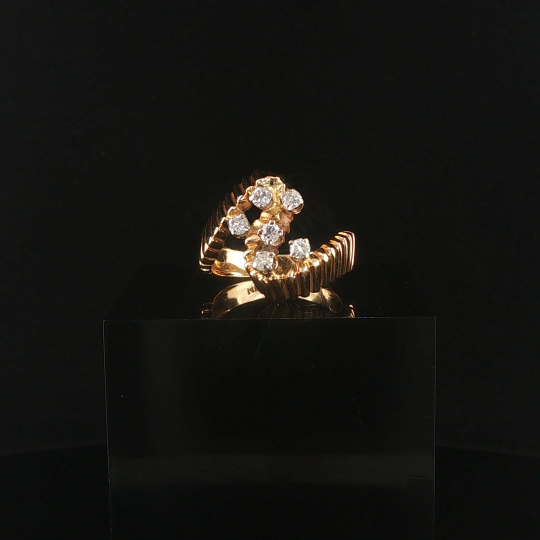 14k Yellow Gold and 0.25cttw Diamond Retro Ribbed Band Ring Size 6.5