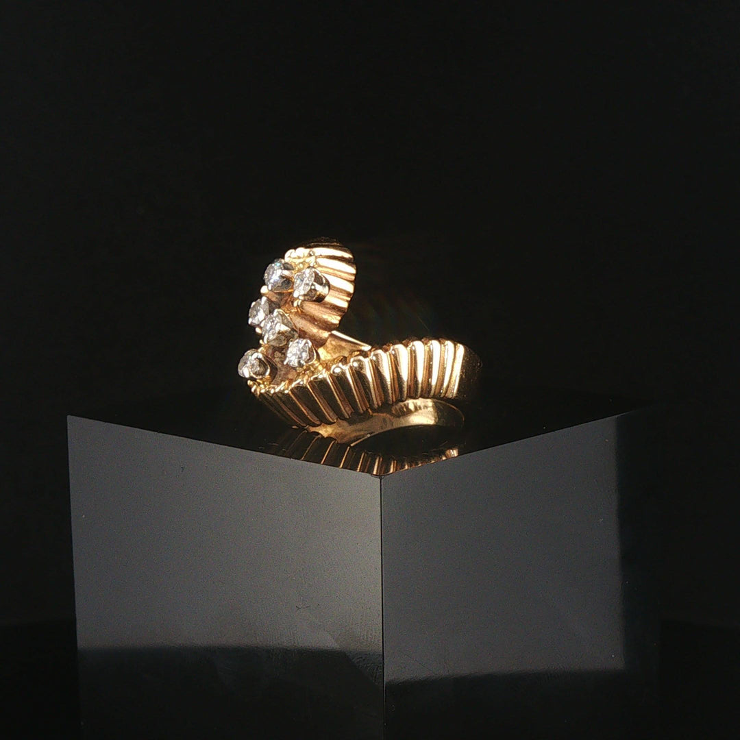 14k Yellow Gold and 0.25cttw Diamond Retro Ribbed Band Ring Size 6.5