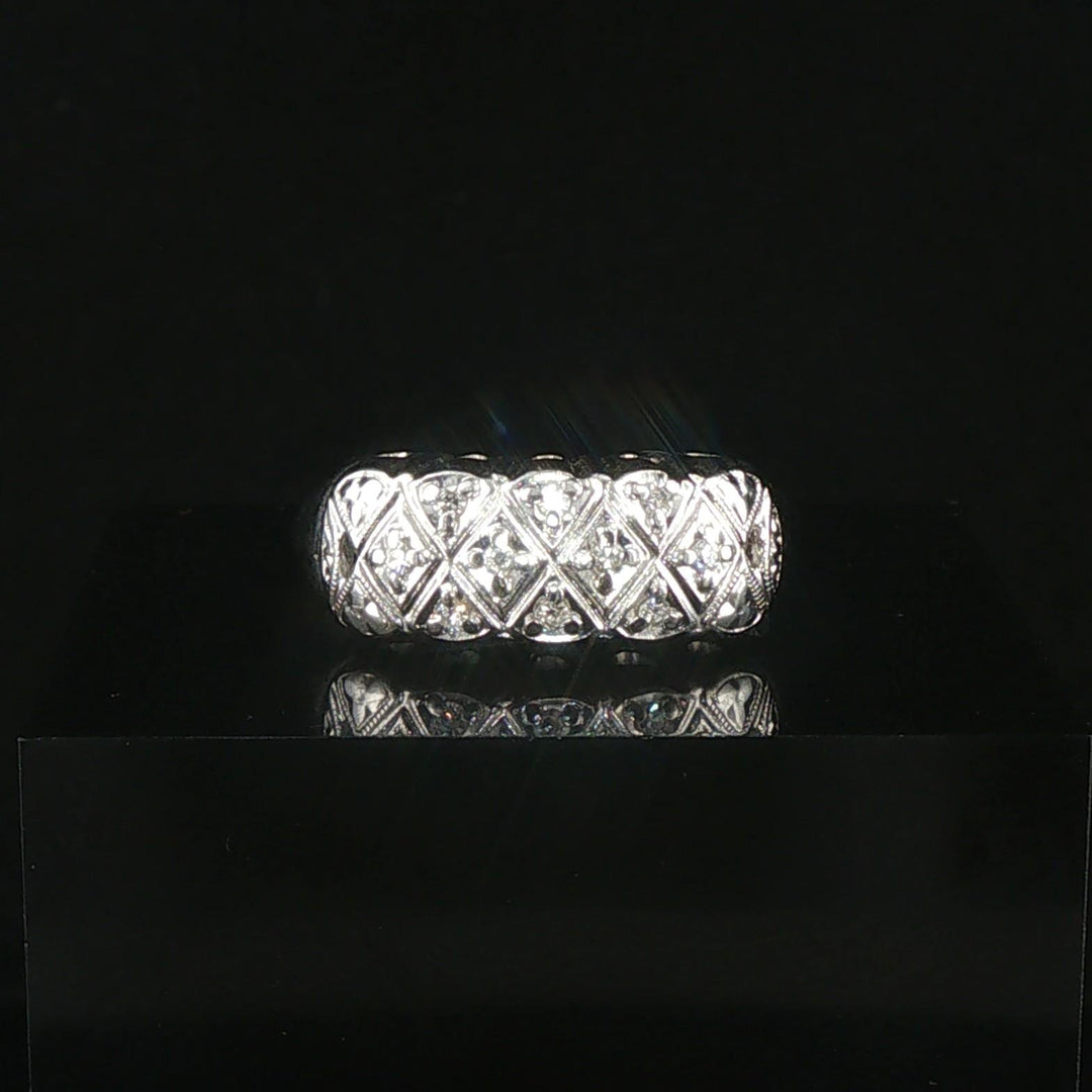 14k White Gold and 0.05cttw Diamond Vintage Ladies Band Ring Size 8.5