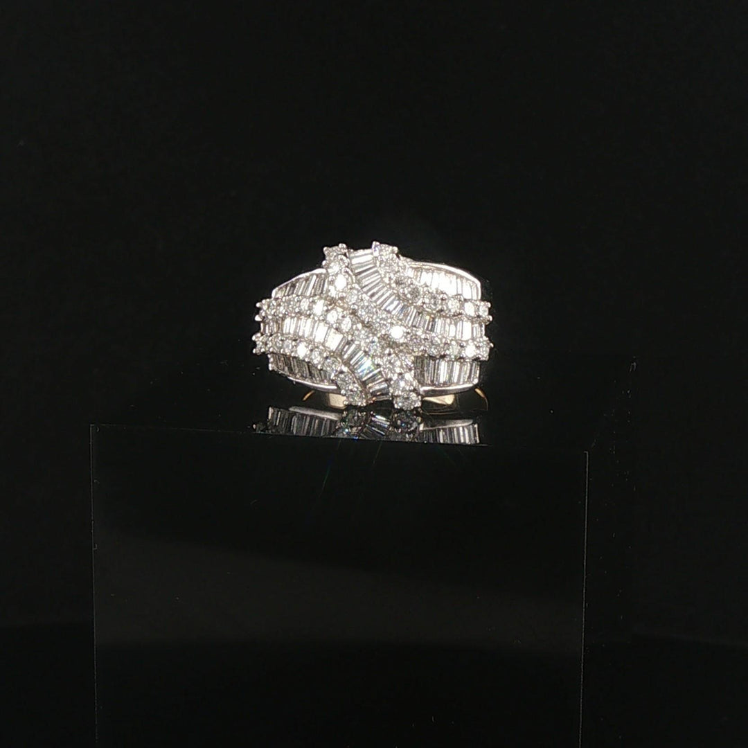 18k White Gold and 14k Yellow Gold 1.25cttw Diamond Ring Size 5.5
