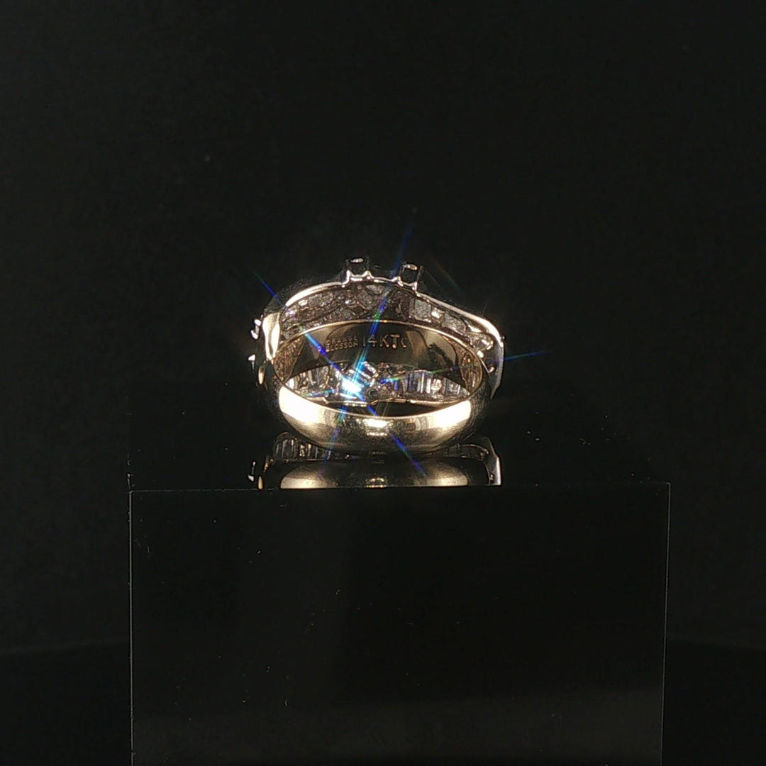 18k White Gold and 14k Yellow Gold 1.25cttw Diamond Ring Size 5.5
