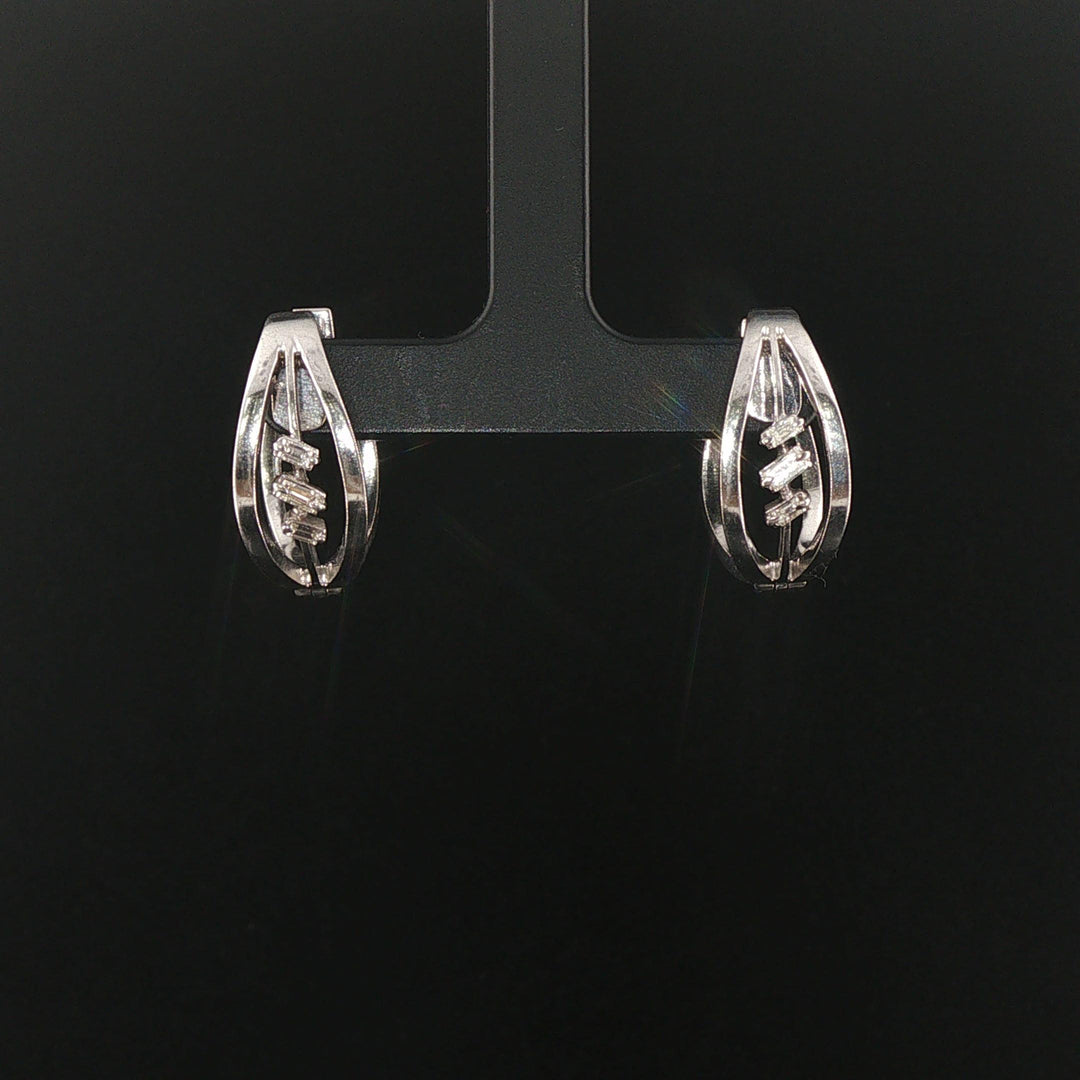 14k White Gold and 0.30cttw Baguette Diamond Hoop Earrings
