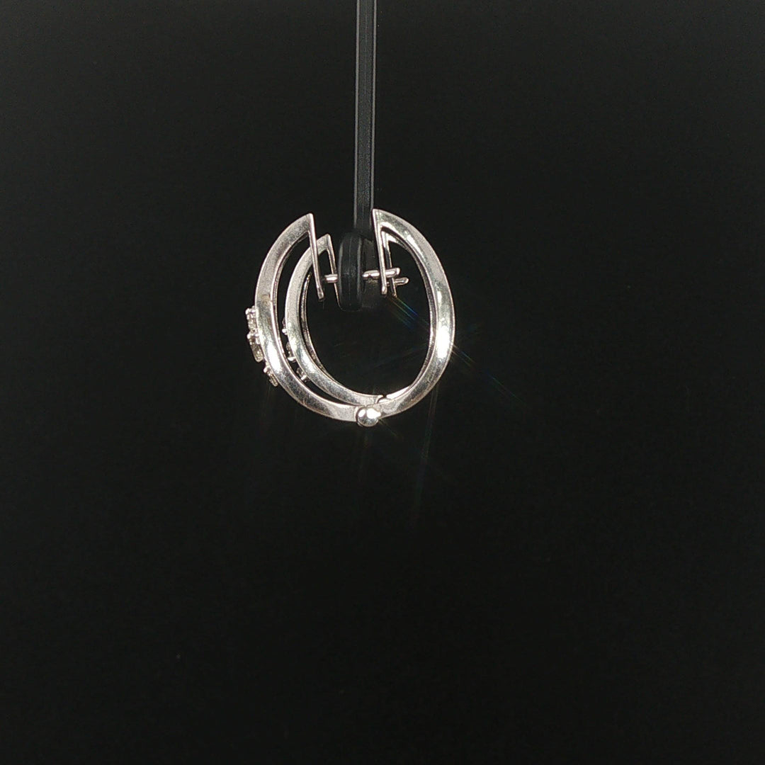 14k White Gold and 0.30cttw Baguette Diamond Hoop Earrings