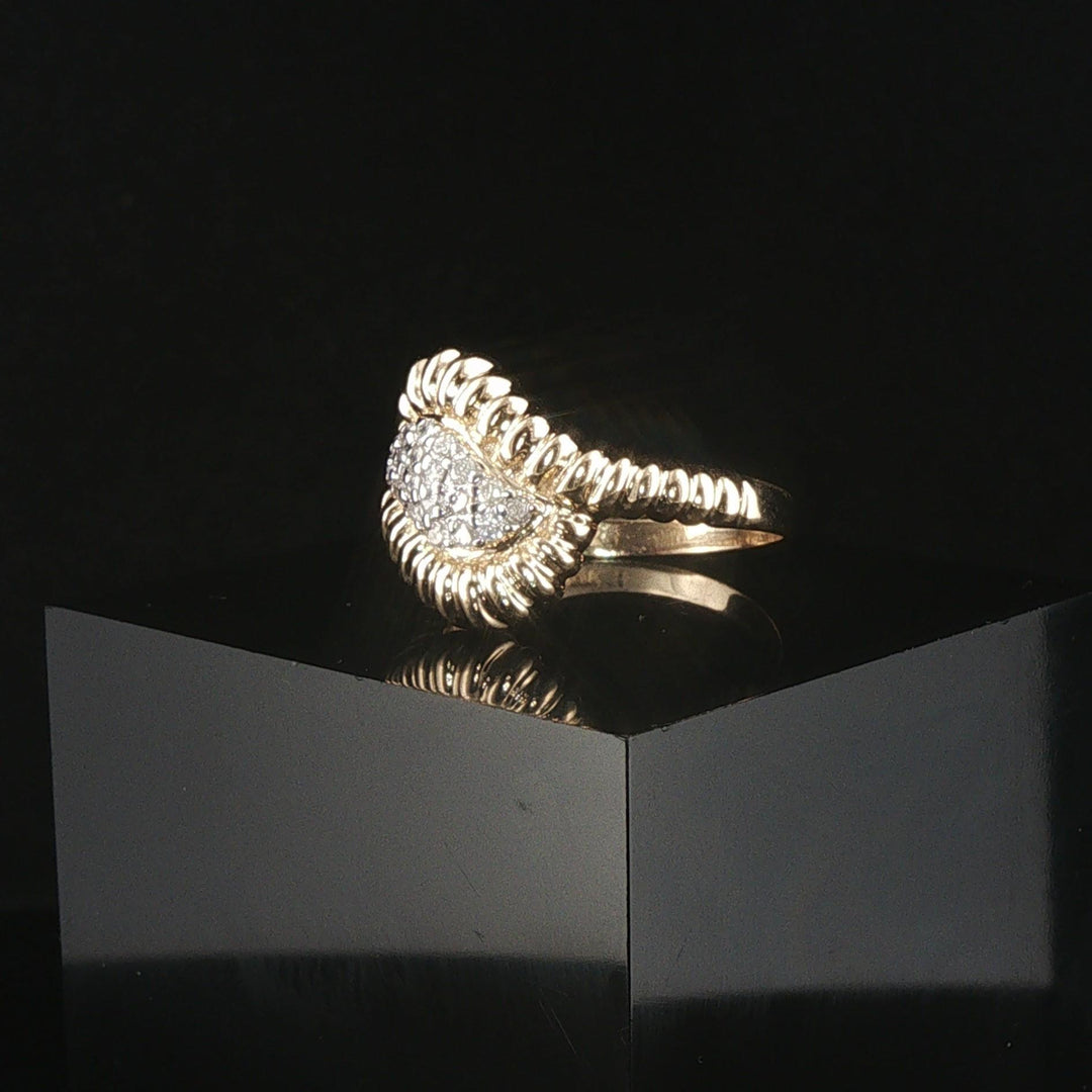 14k Yellow Gold and 0.10cttw Pave Diamond Ribbed Band Ring Size 8