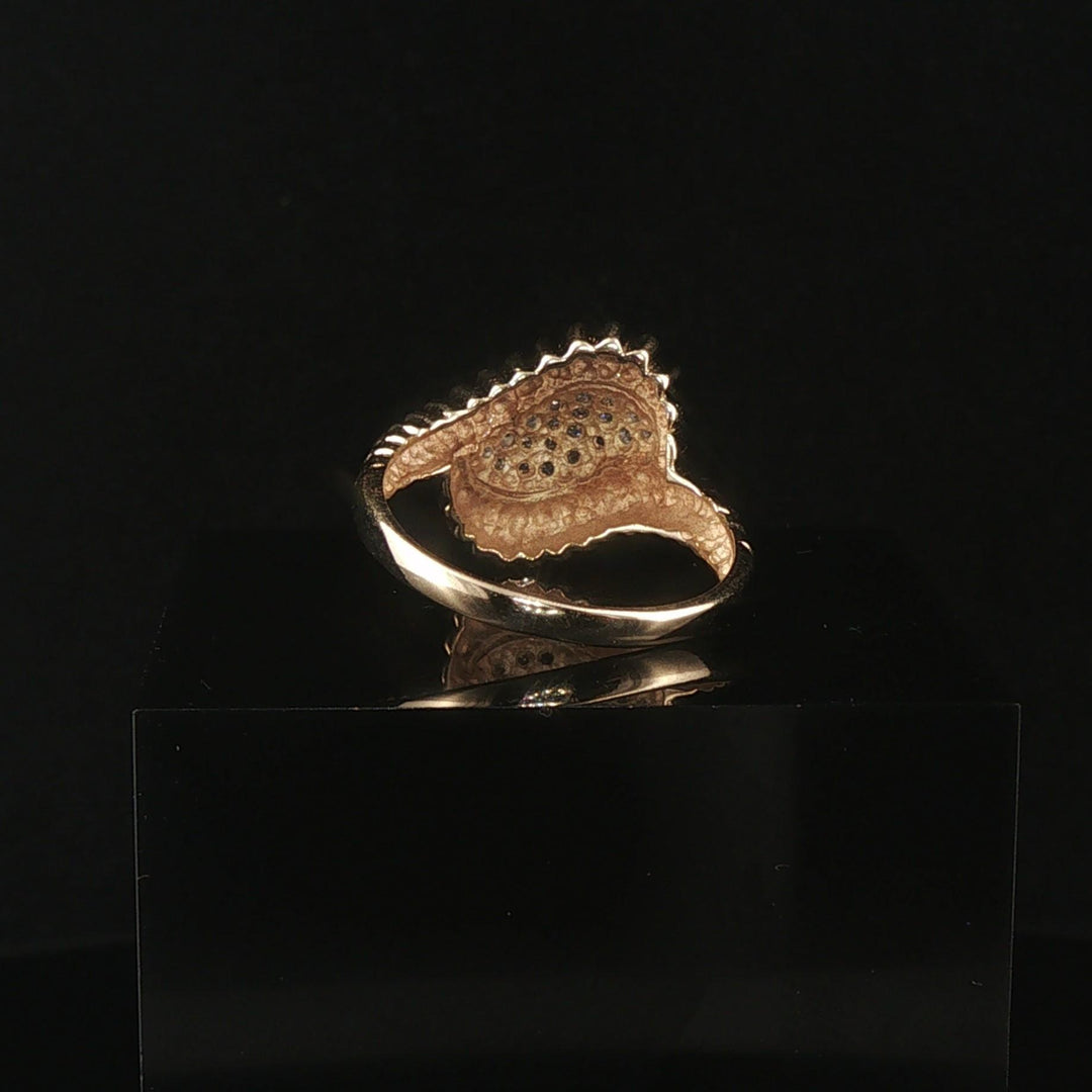 14k Yellow Gold and 0.10cttw Pave Diamond Ribbed Band Ring Size 8