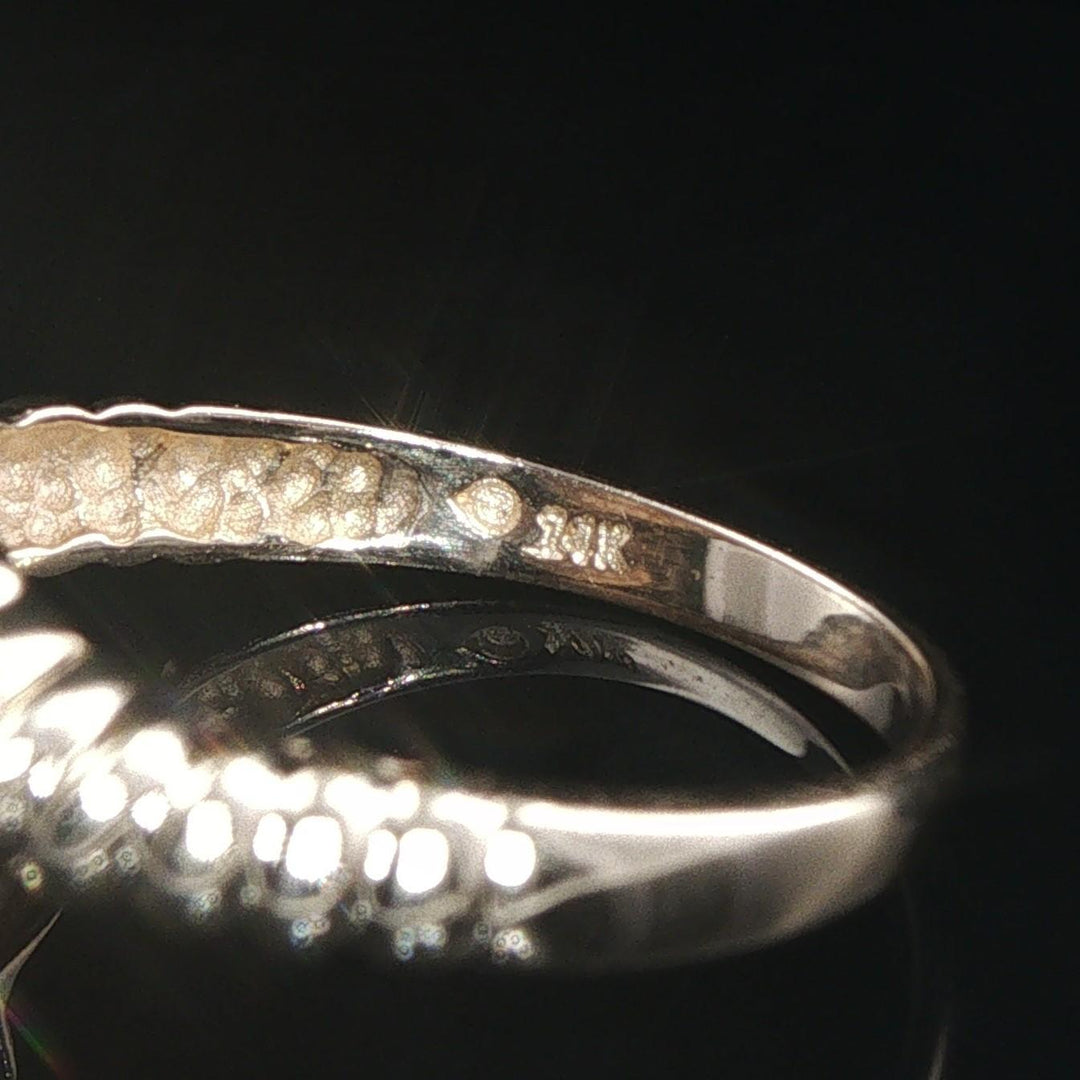 14k Yellow Gold and 0.10cttw Pave Diamond Ribbed Band Ring Size 8